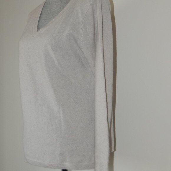 Qi CASHMERE V-NECK PULLOVER SWEATERSNOW LOTUS XL